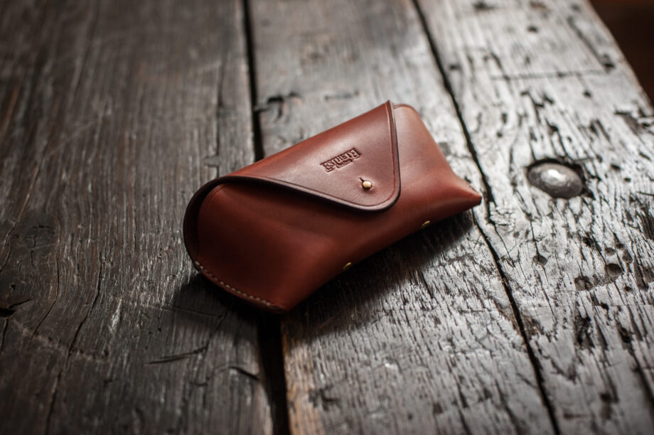 Etui de lunette sur mesure en cuir et tannage végétal